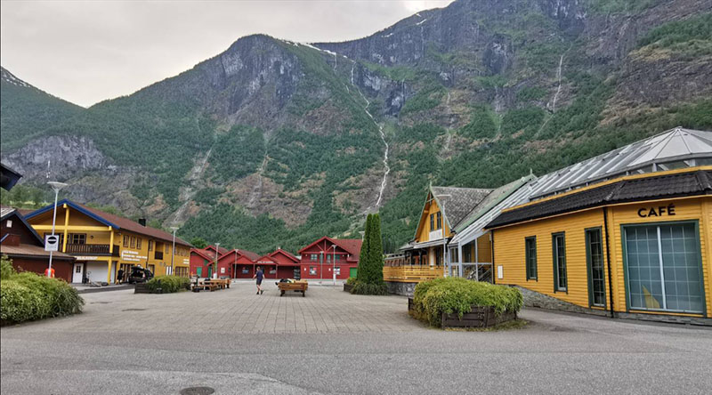 home-to-spar-1 ノルウェー国内旅行記1　雪景色とフィヨルド